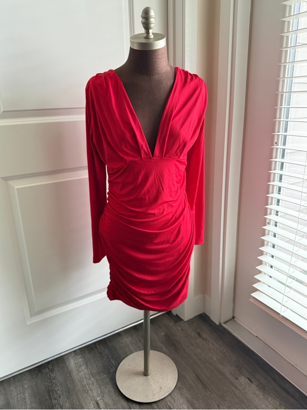 Red Ruched Bodycon Dress XL Long Sleeve Deep V Neck Stretchy Cocktail Party Mini